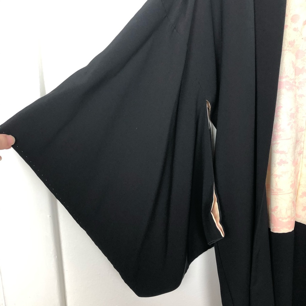 Vintage Kimono w/ Rainbow Crane Bird Interior - Picture 2 of 7